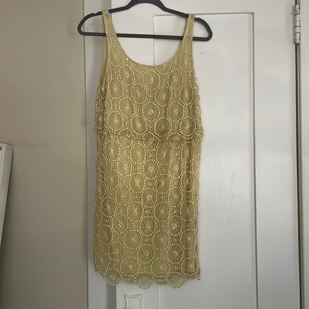 Alice and Olivia butter yellow crochet sequin shift dress